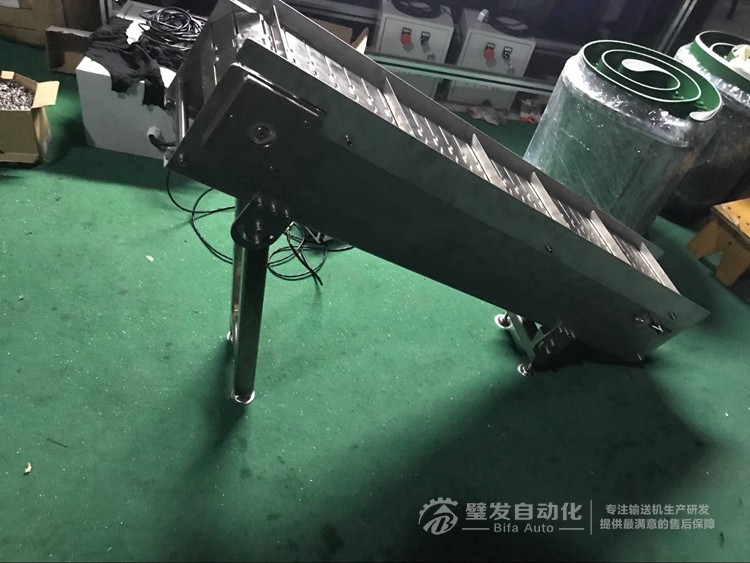 不銹鋼帶擋板爬坡鏈板線(xiàn)